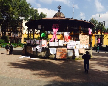 Coyoacan: messages to the people, about the 43 students