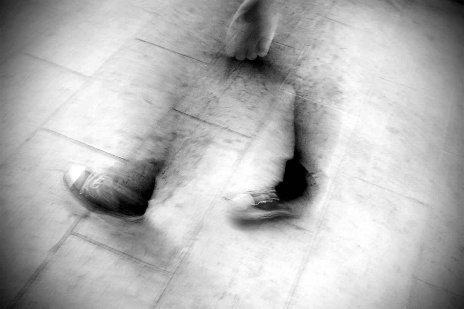 walking shadow, by Claudio Cesarano,  flickr, creative comms,