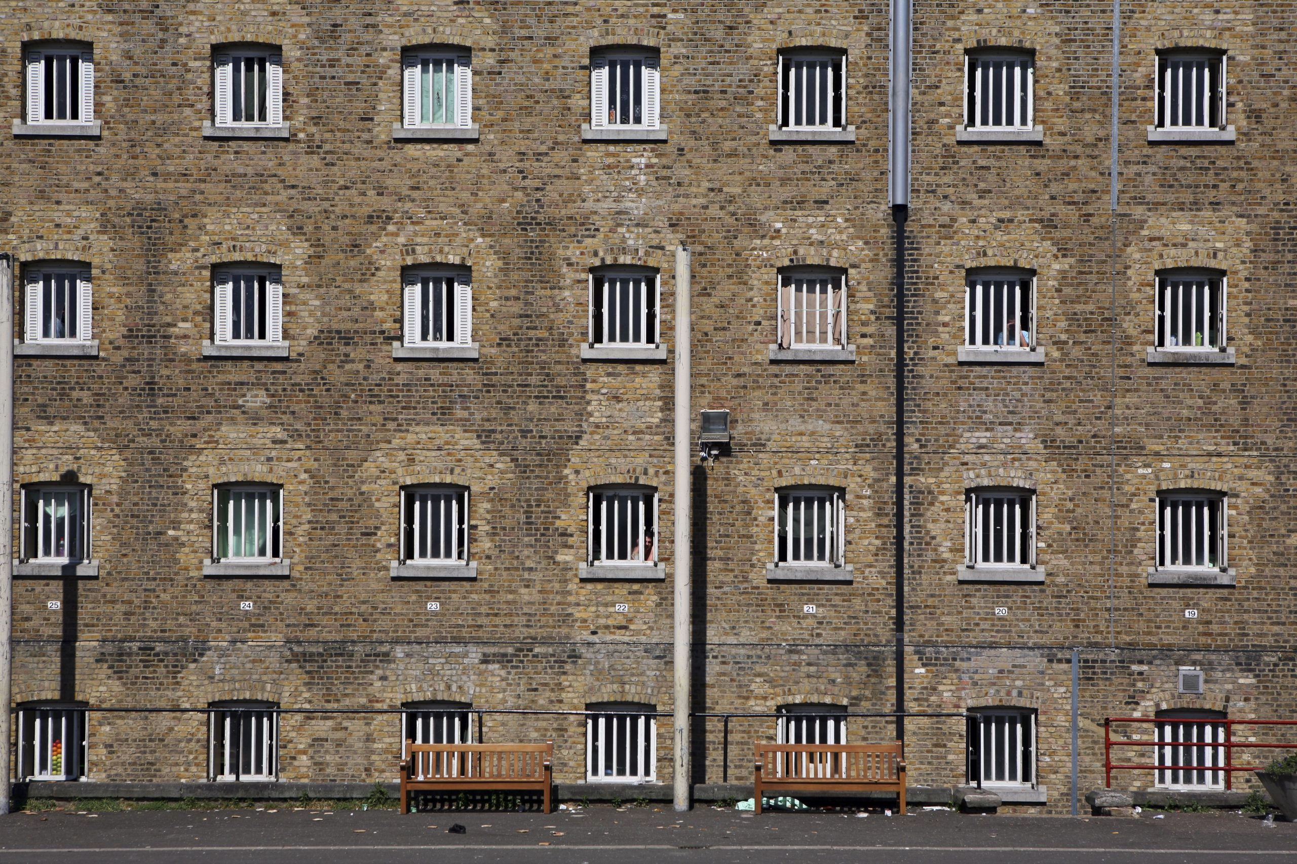 A view of D wing from the exercise yard at Wandsworth Prison.  It has a capacity of 1456 prisoners. Pic by 
Andrew Aitchison www.prisonimage.org